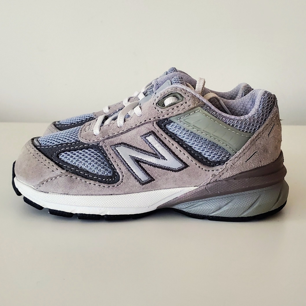 Toddler / Baby New Balance 990 V5 Grey sz 6.5 EUC